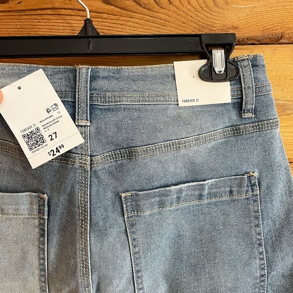 NWT Forever 21 Reworked High Rise Denim Shorts Size 27 - Picture 5 of 8